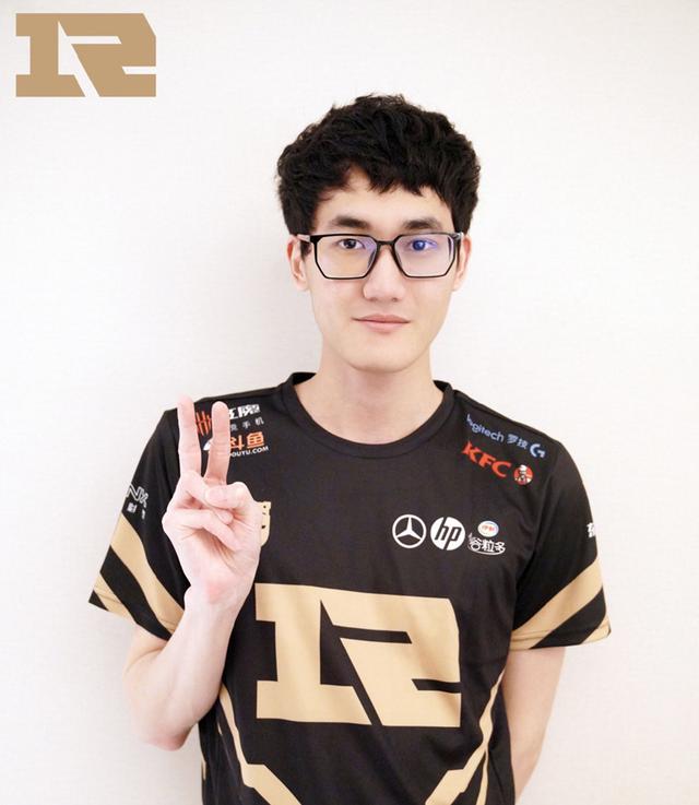 九游娱乐-包含Karsa在日本队比赛中关键助攻，惊险取胜引发热议！的词条