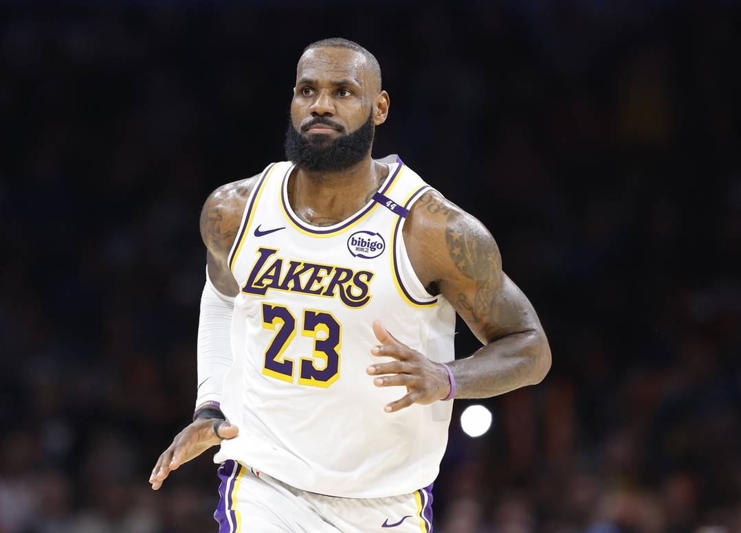 九游娱乐-詹姆斯连续五场比赛得分超过关键助攻，DWG挑战极限！的简单介绍